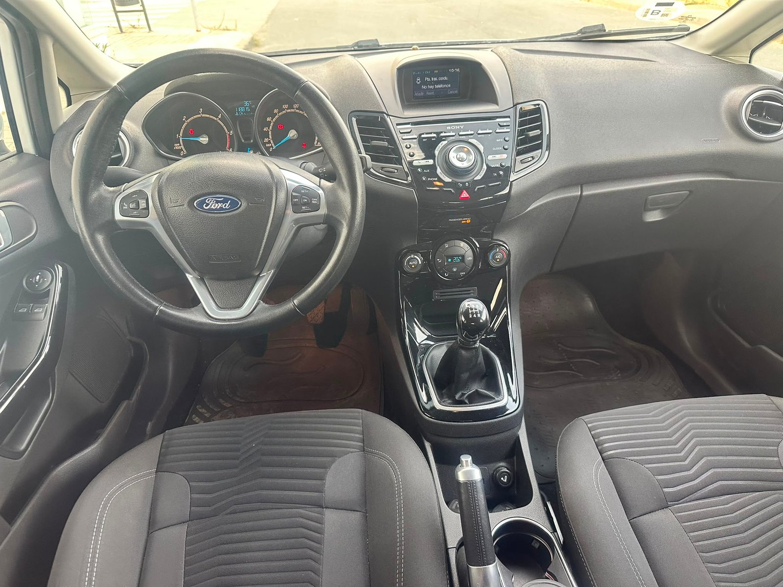 
								Ford Fiesta 2013 full									