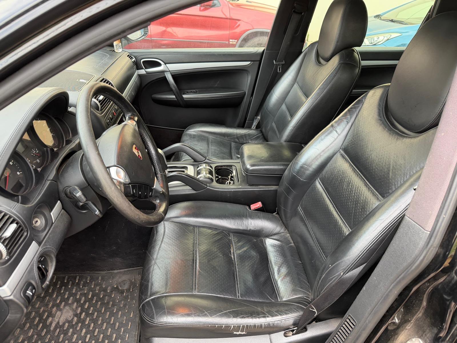 
								Porsche Cayenne 2009 full									