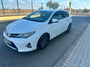 Toyota Auris 2015