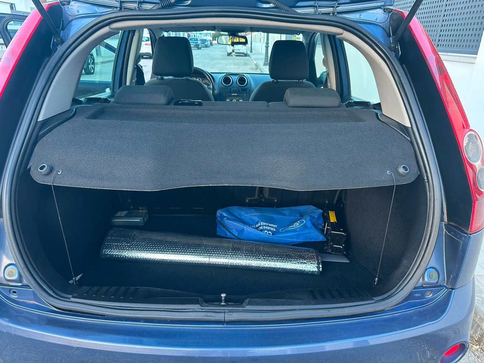
								Ford Fiesta 2007 full									