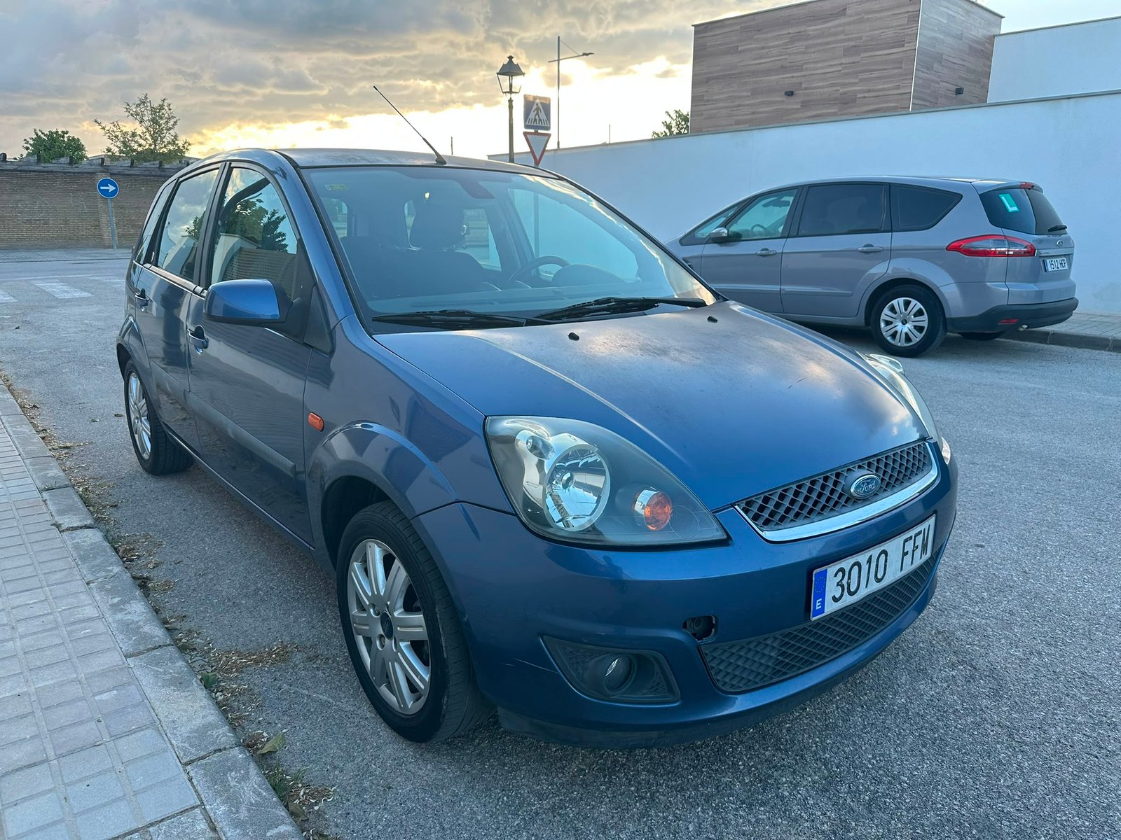 
								Ford Fiesta 2007 full									