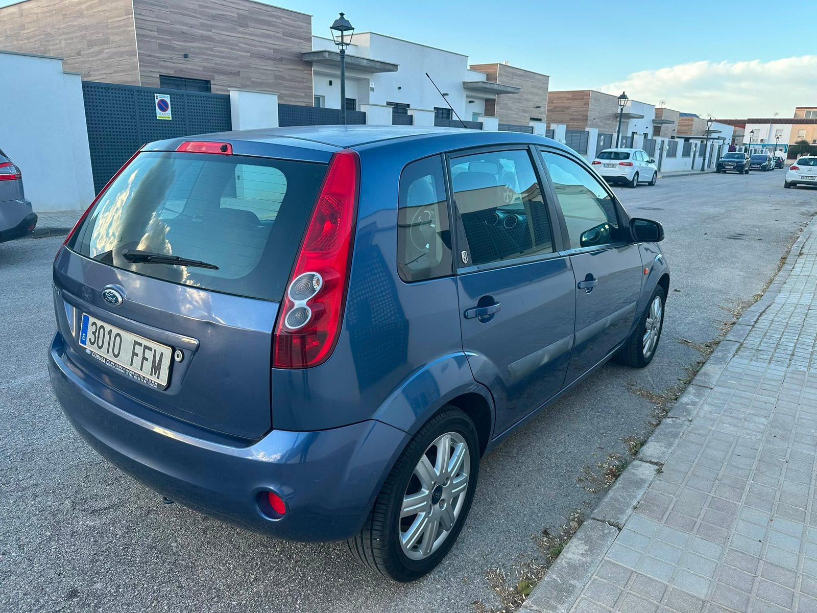 
								Ford Fiesta 2007 full									