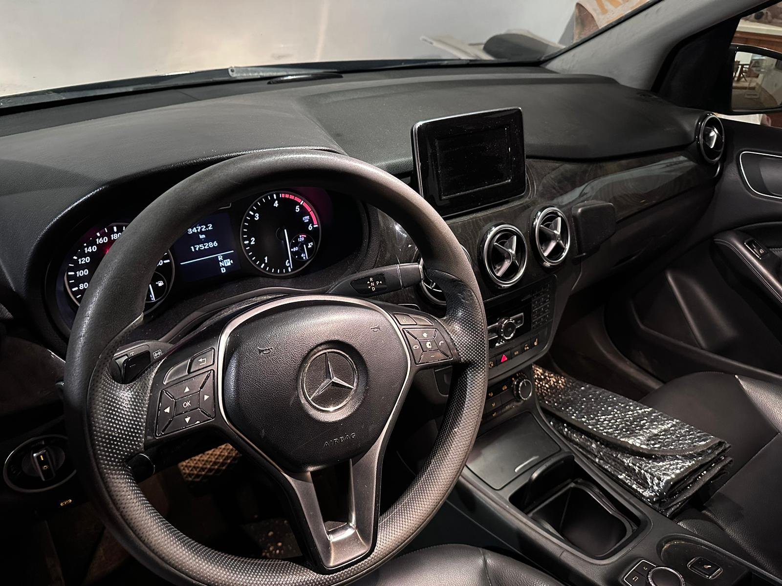 
								Mercedes-Benz Clase B180 2012 full									