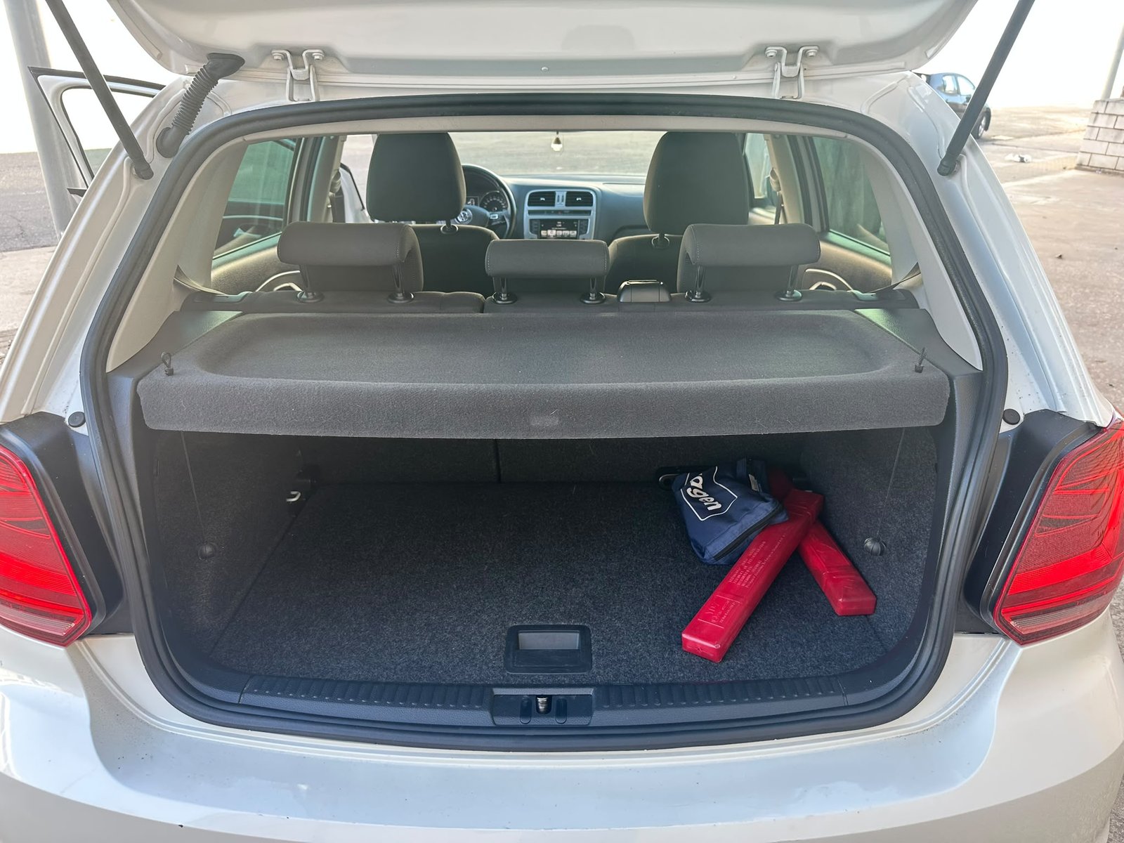 
								Volkswagen Polo 2016 full									